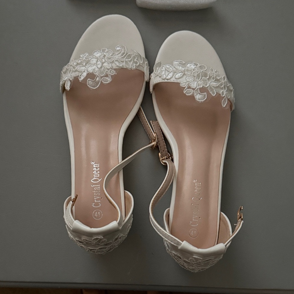 Ivory Floral Sandals